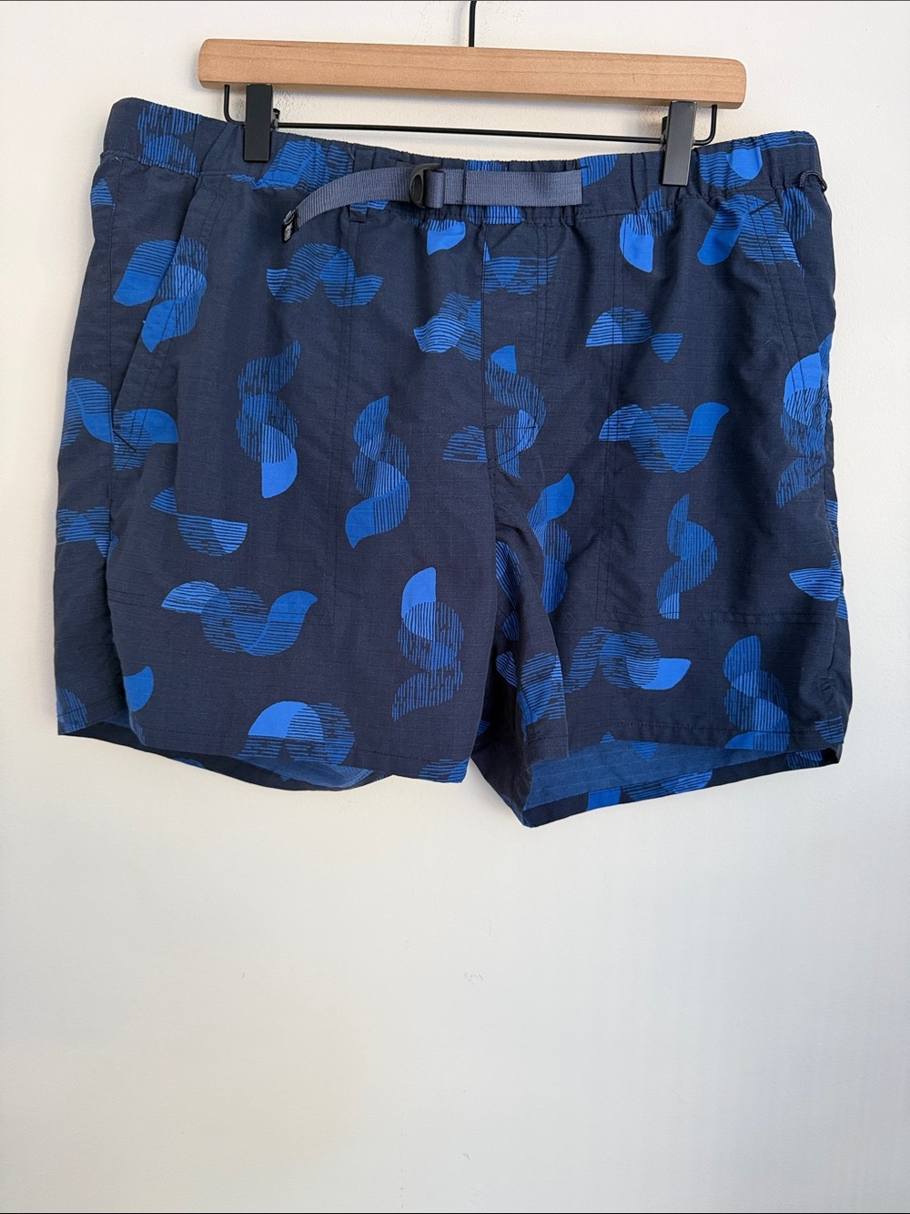 REI CO-OP Mens Trailmade Amphib Shorts Large Blue Hiking Camp Swim